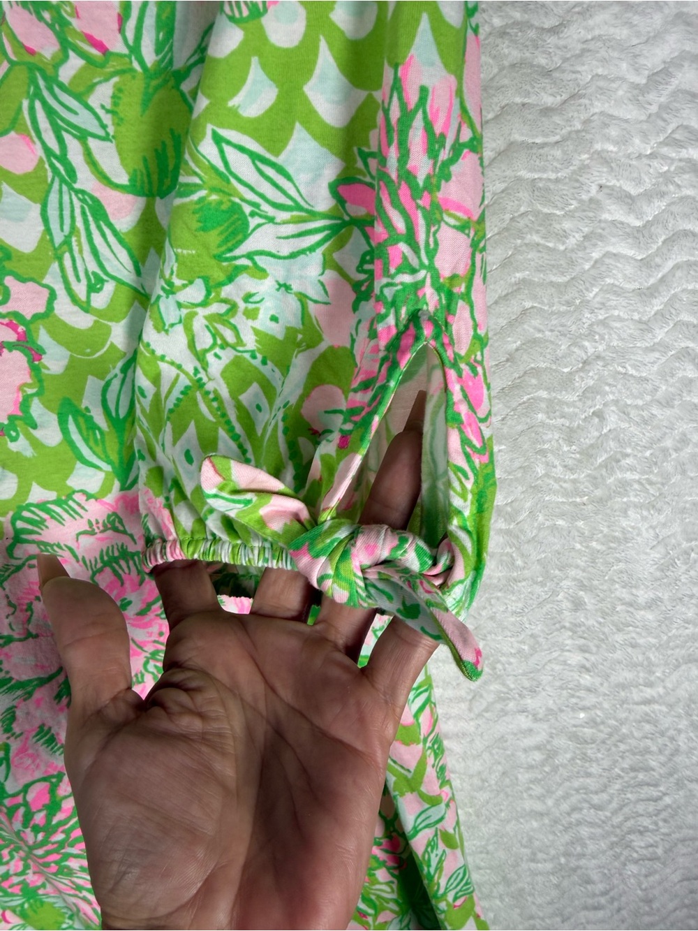 Lilly Pulitzer Easley T-Shirt Dress. Pink & Green Floral v-neck. Stunning 🤩 - Picture 8 of 11